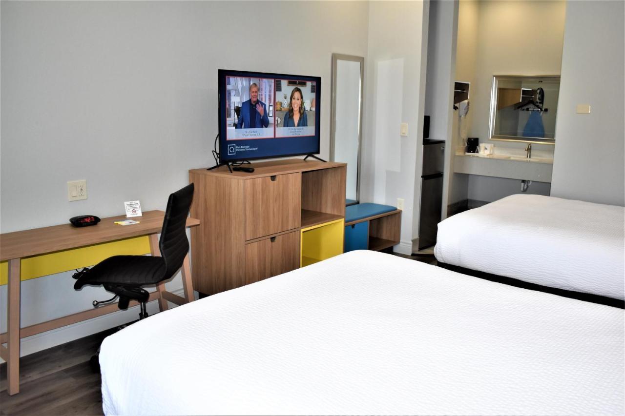 Days Inn & Suites By Wyndham Downtown/University Of יוסטון מראה חיצוני תמונה